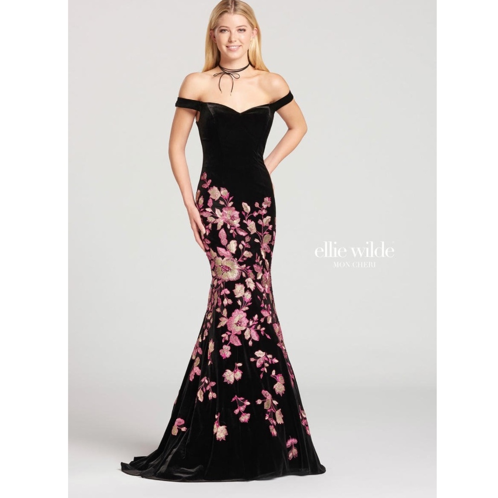 Ellie Wilde Prom